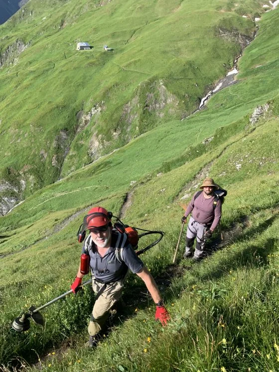 © (DAV Gangkofen)  Otto und Christian auf dem Weg zur Arbeit