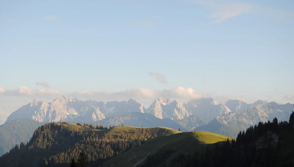 © (DAV Gangkofen) Kaisergebirge in der Abendsonne