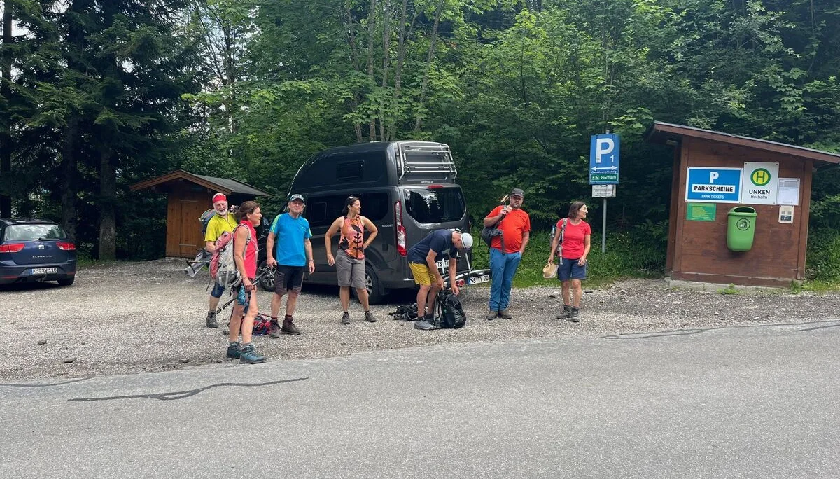 © (DAV Gangkofen) Bushaltestelle im Heutal