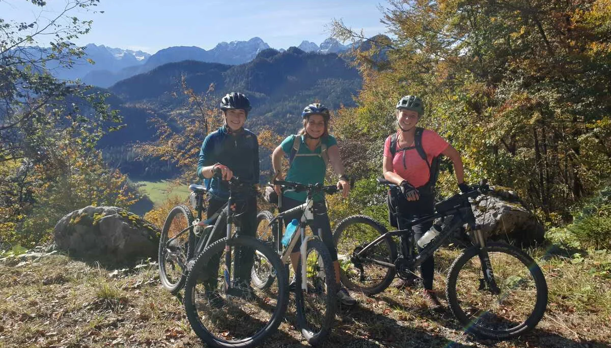 © (DAV Gangkofen) Die Bio-Bikerinnen