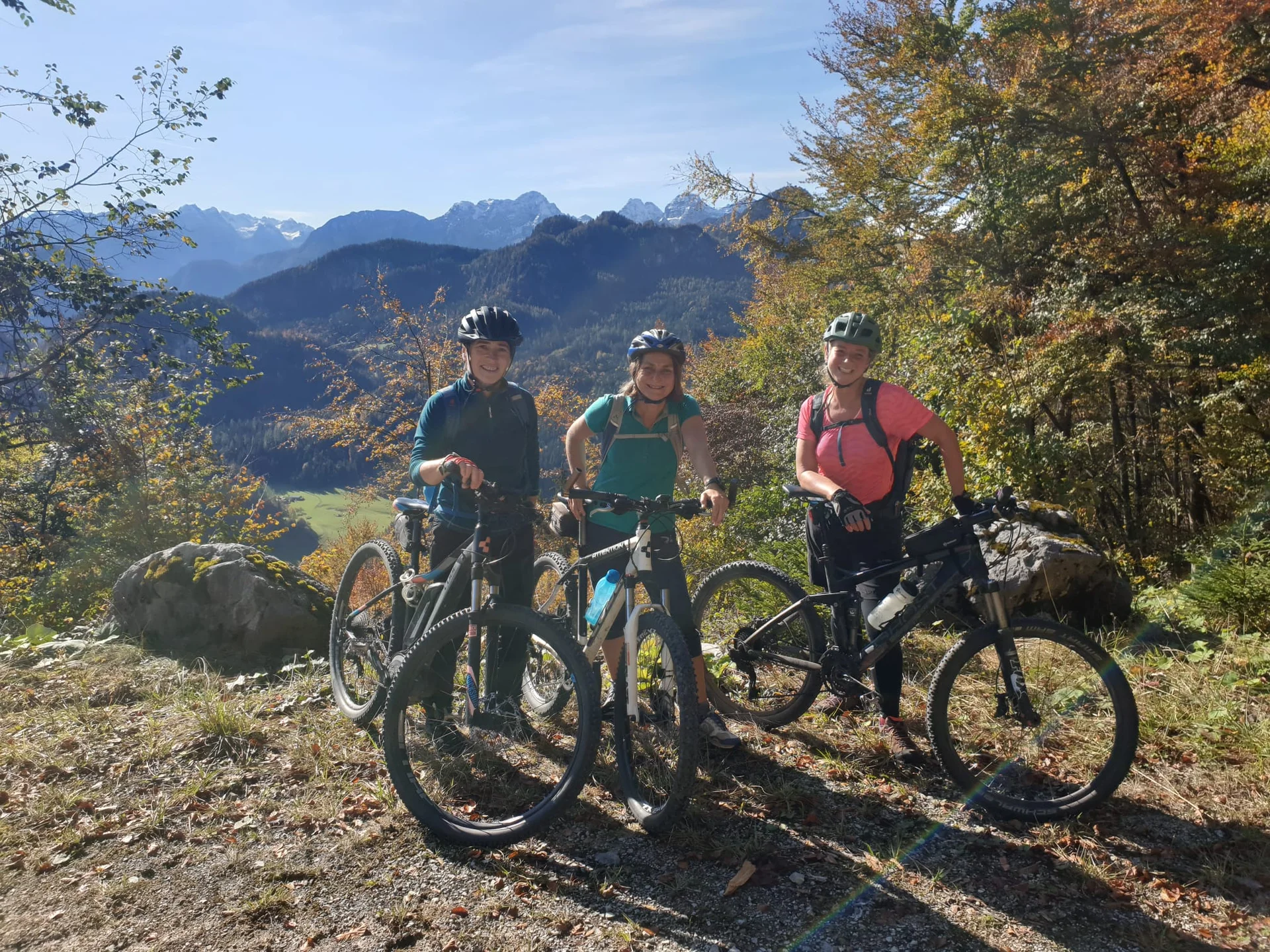 © (DAV Gangkofen) Die Bio-Bikerinnen