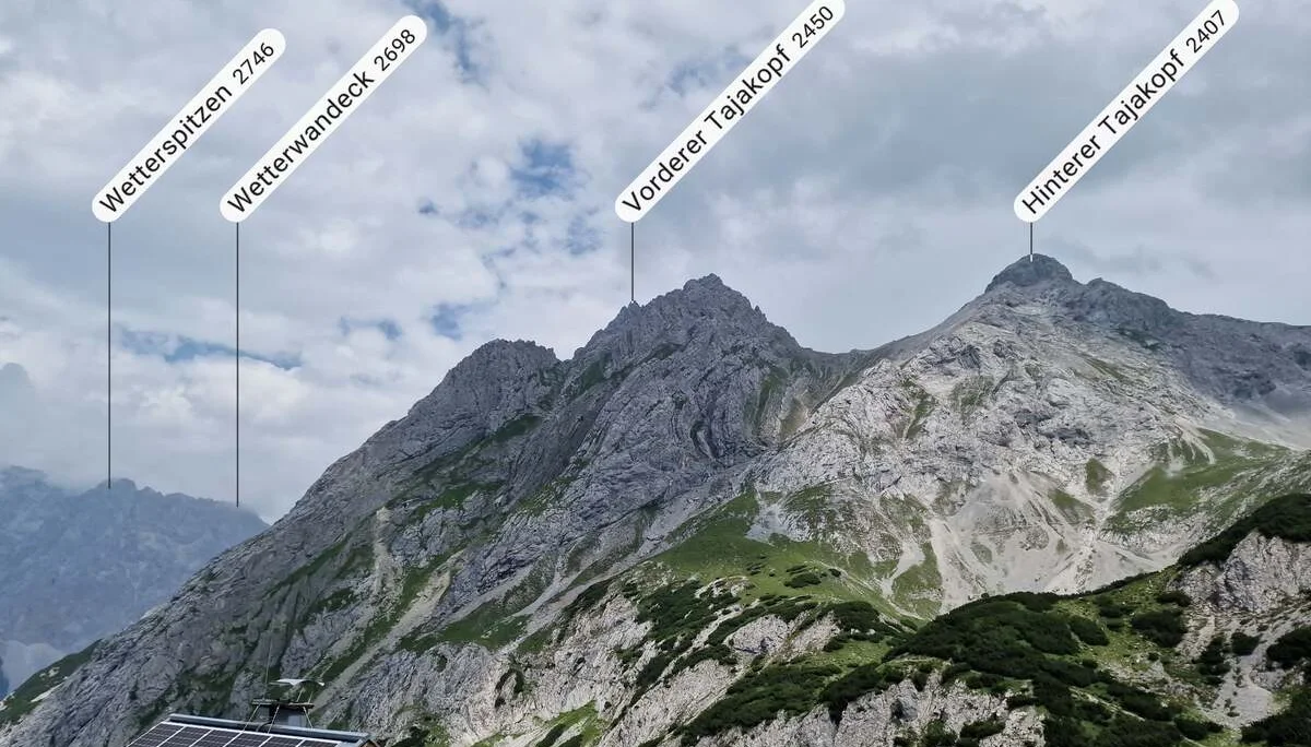 © Die Tajakante führt von links unten hinauf auf den vorderen Tajakopf. Diese Klettersteigtour ist nur aufgeschoben und wird auf dem Tourenplan für den nächsten Sommer stehen.