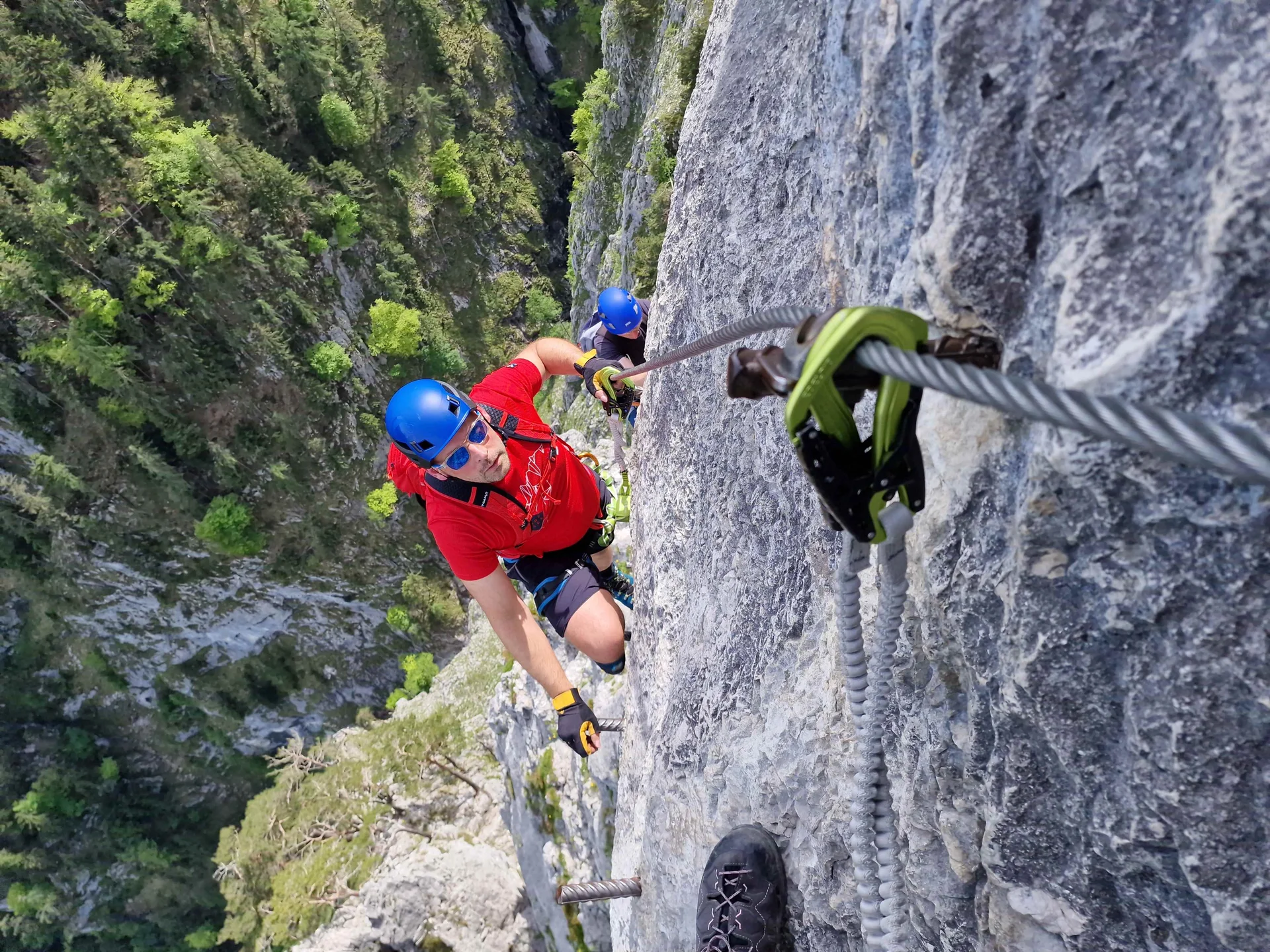 © (DAV Gangkofen) In Kletteraction