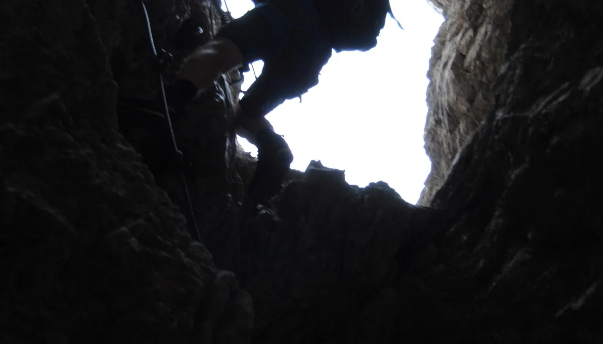 © (DAV Gangkofen) Ausstieg über den Kamin