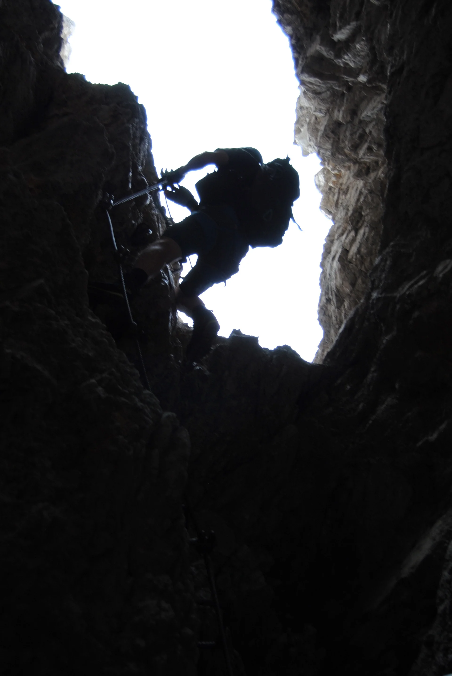 © (DAV Gangkofen) Ausstieg über den Kamin