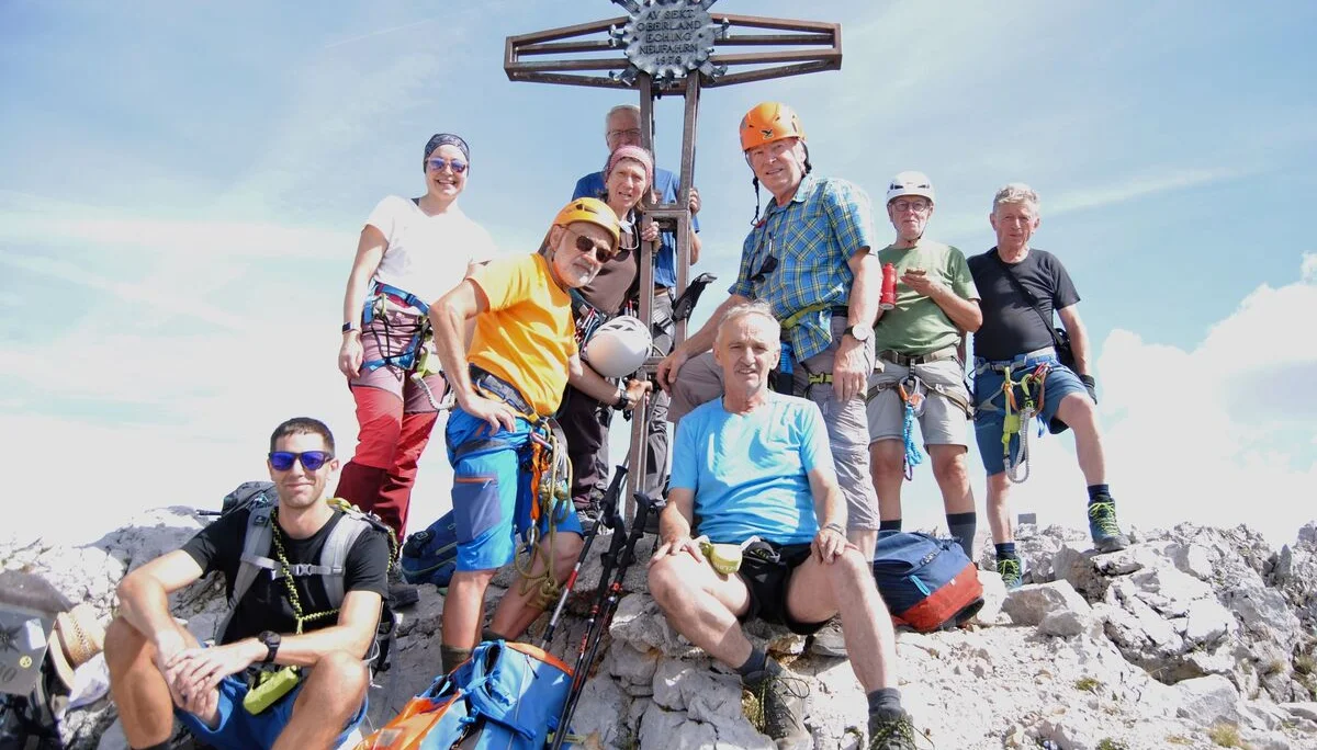 © (DAV Gangkofen) Gipfelkreuz Lamsenspitze