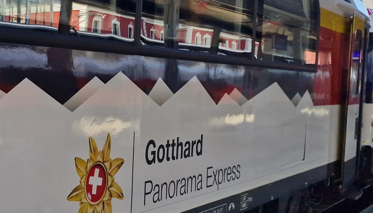 © DAV-Gangkofen „Anreise mit den Öffis, kurz auch mit dem Gotthard Panorama Express“