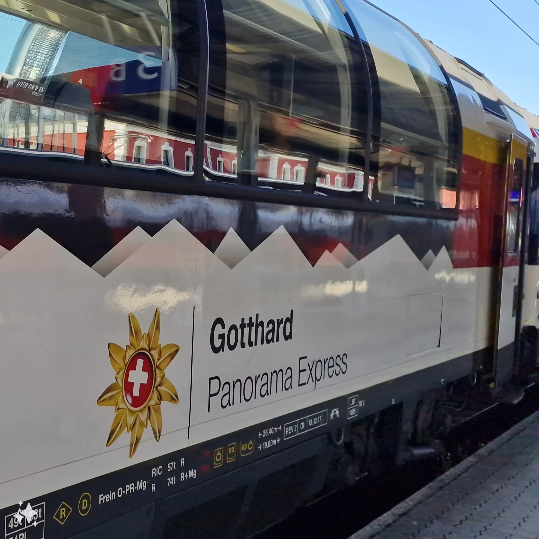 © DAV-Gangkofen „Anreise mit den Öffis, kurz auch mit dem Gotthard Panorama Express“