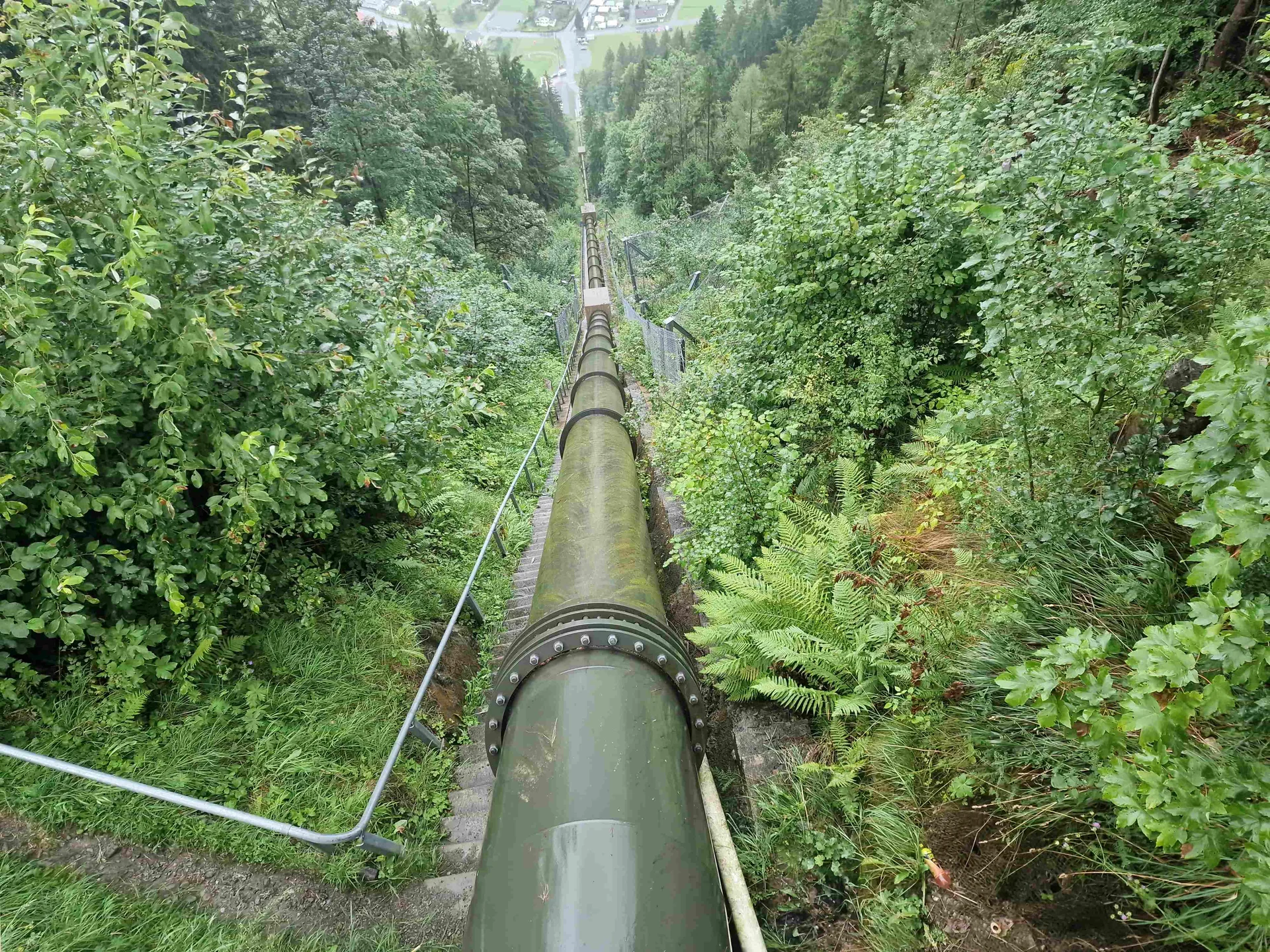 © „Aquastiege entlang des Fallrohres des Wasserkraftwerks in Tschagguns“ - Martin Götz