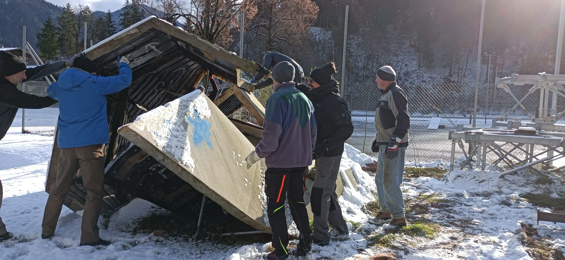 © (DAV Gangkofen) auseinander klauben ;-)