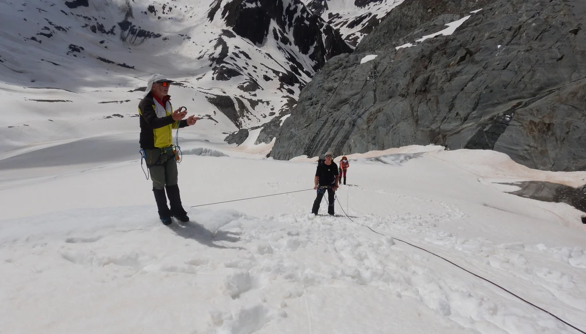 © DAV Gangkofen - Spaltenbergung unter realen Bedingungen