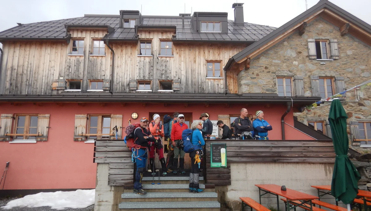 © DAV Gangkofen Abmarsch zur Spaltenübung