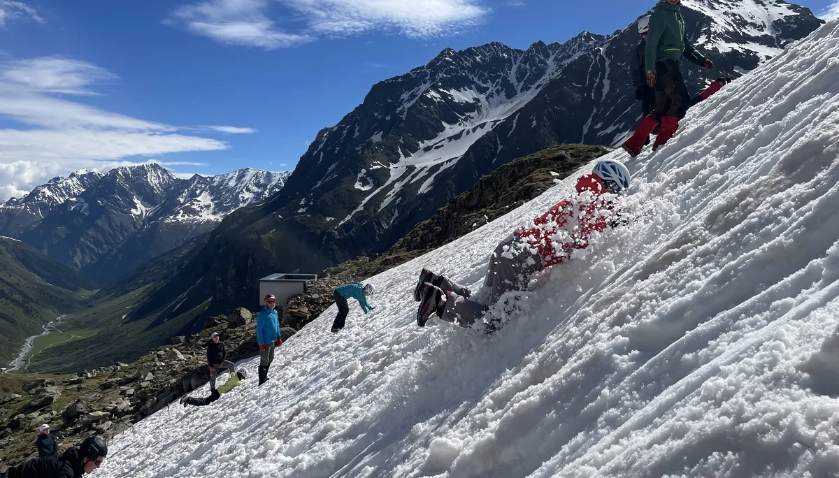 © DAV Gangkofen - Bremsen mit Knie und Ellebogen