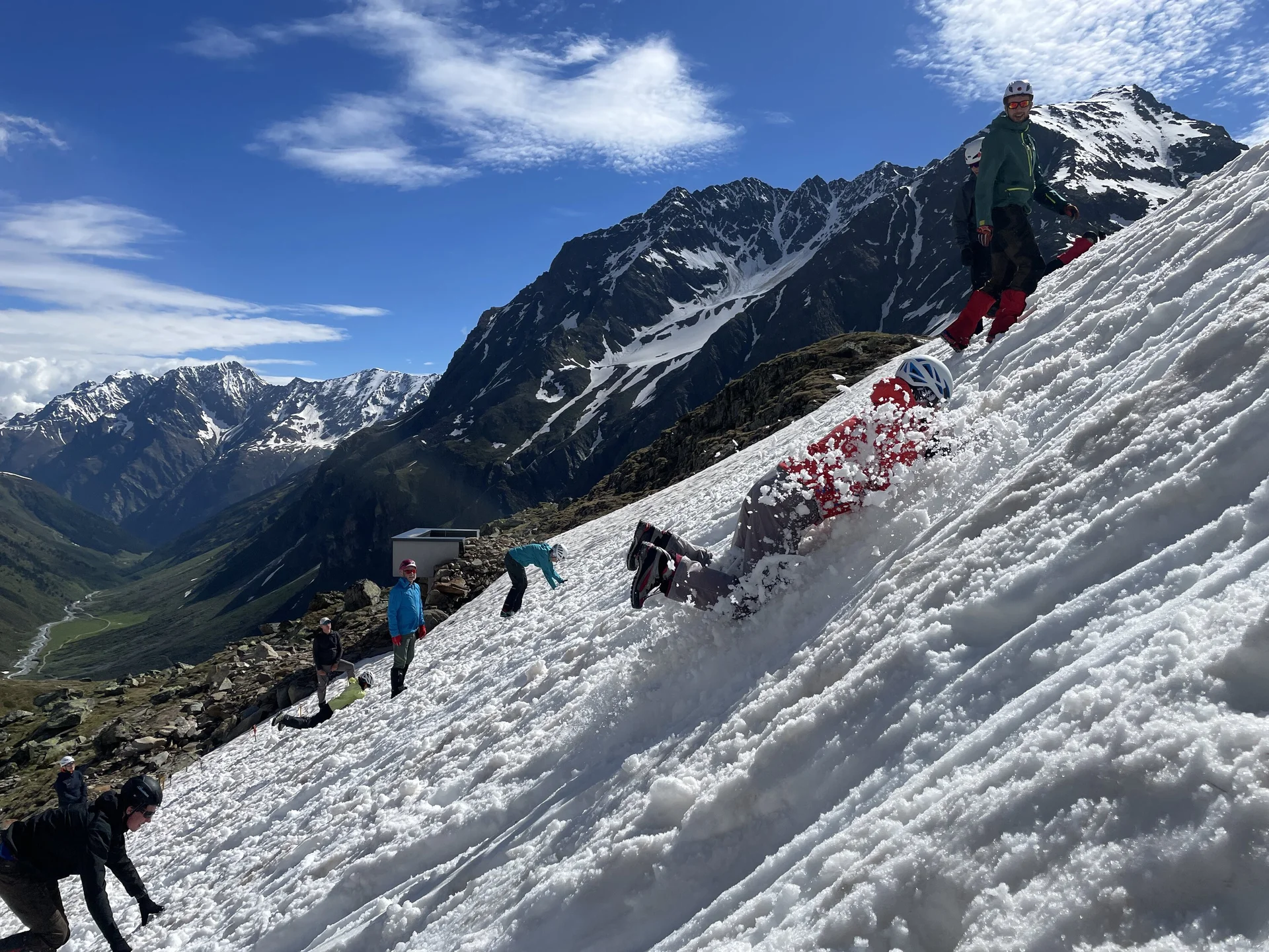 © DAV Gangkofen - Bremsen mit Knie und Ellebogen