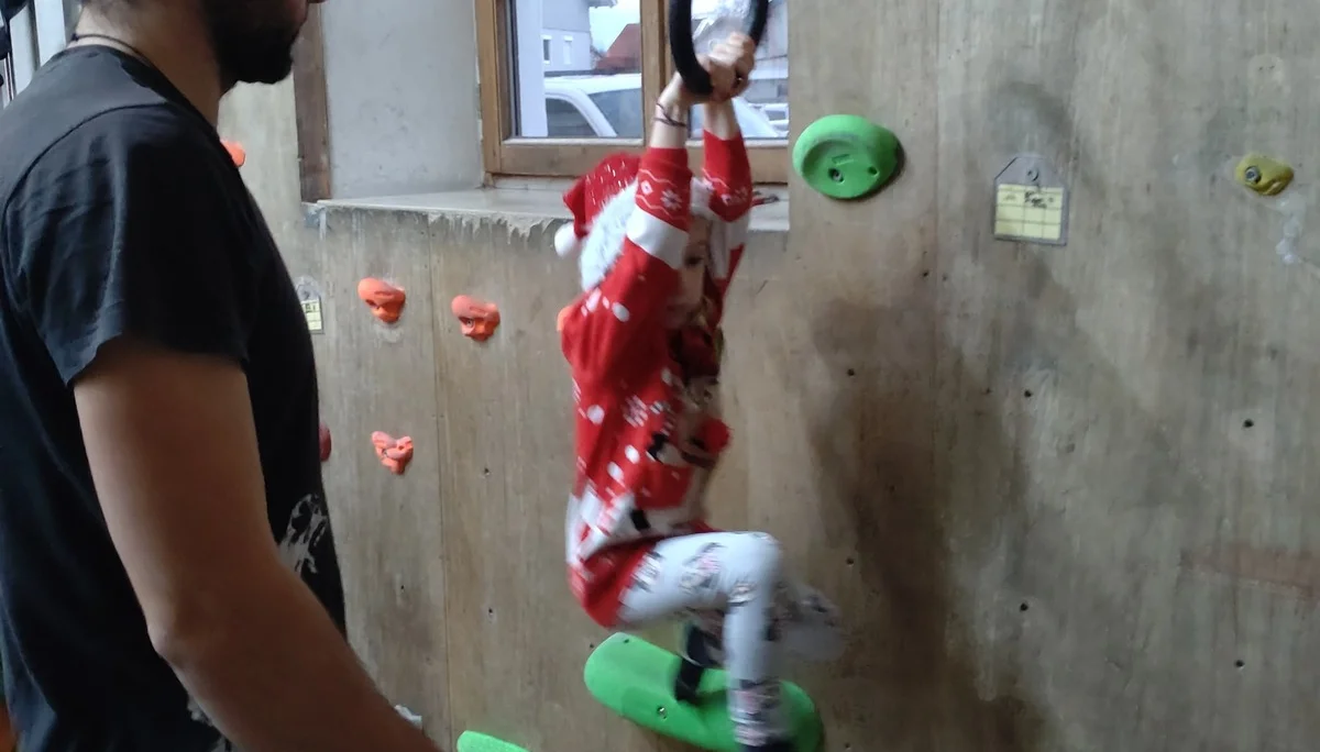 © (DAV Gangkofen) Soo kleine Kletterfüße :-)