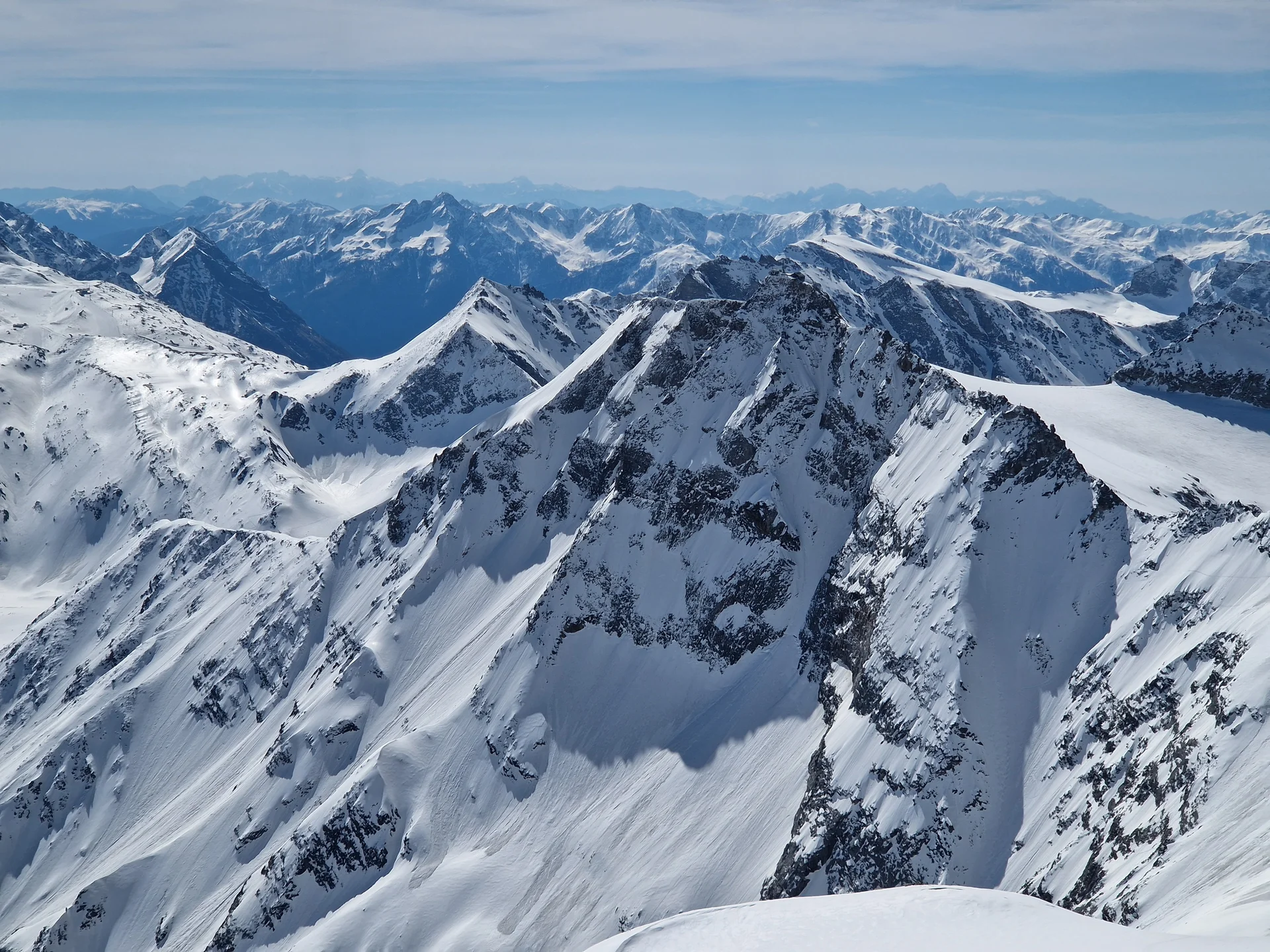 Sonnblick und links hinten Alteck | © Max Altmannshofer