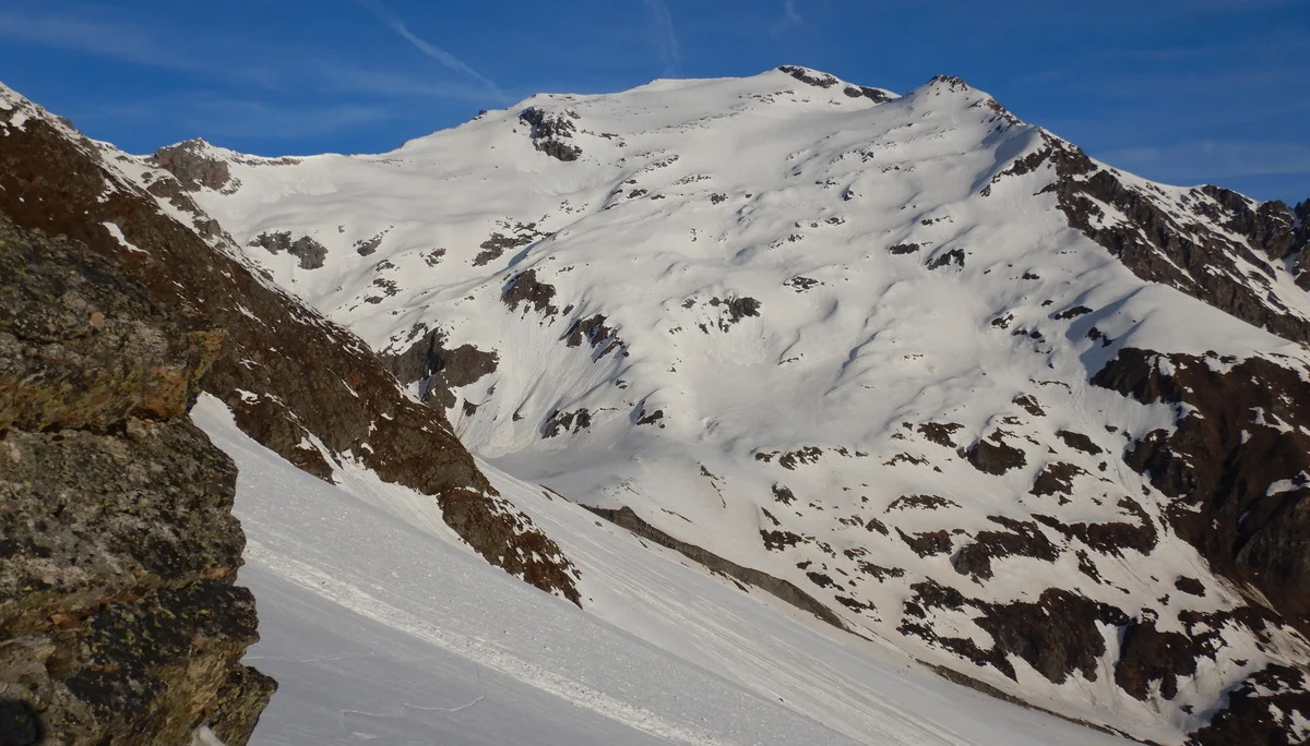 Die lange Querung unterhalb des Sonnblicks zum Hocharn | © Max Altmannshofer