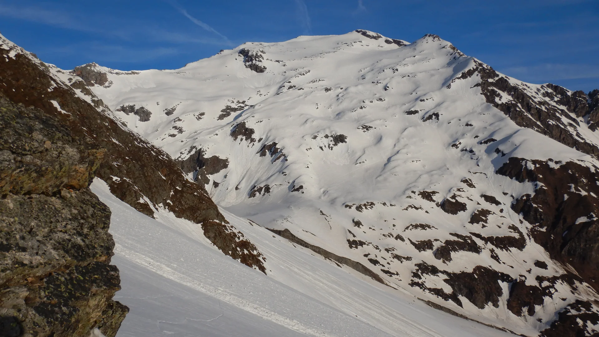 Die lange Querung unterhalb des Sonnblicks zum Hocharn | © Max Altmannshofer