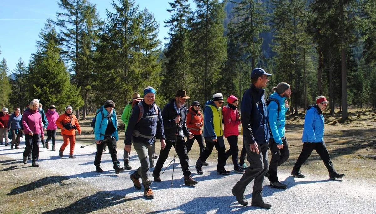 © (DAV Gangkofen) Unterwegs im Klausbachtal