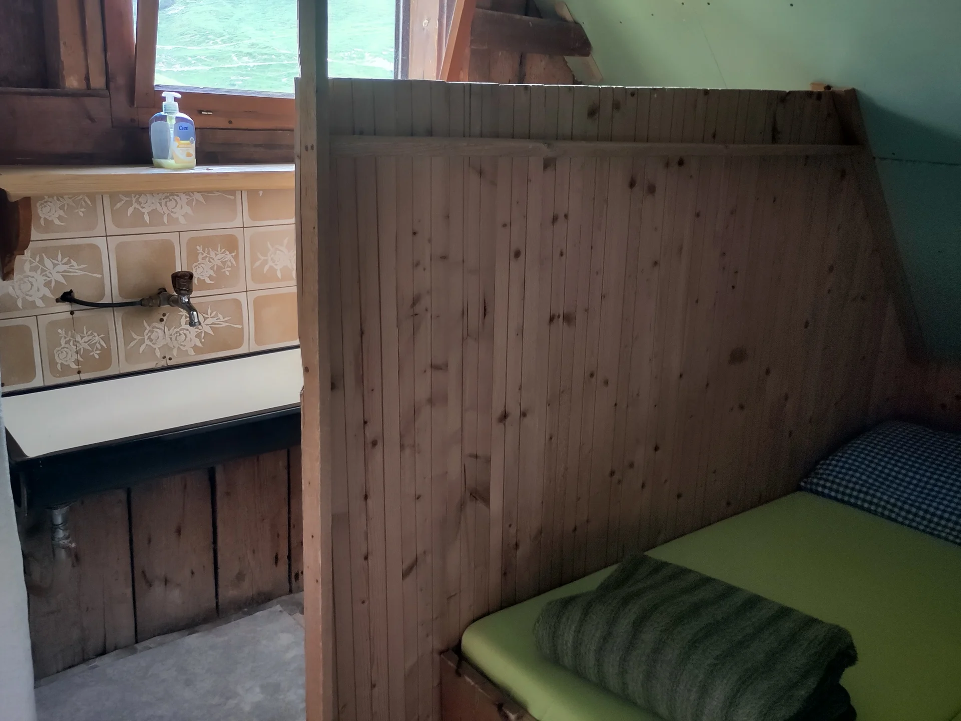 © (DAV-Gangkofen) - Tag 2.5-Waschraum Plumsjoch Hütte