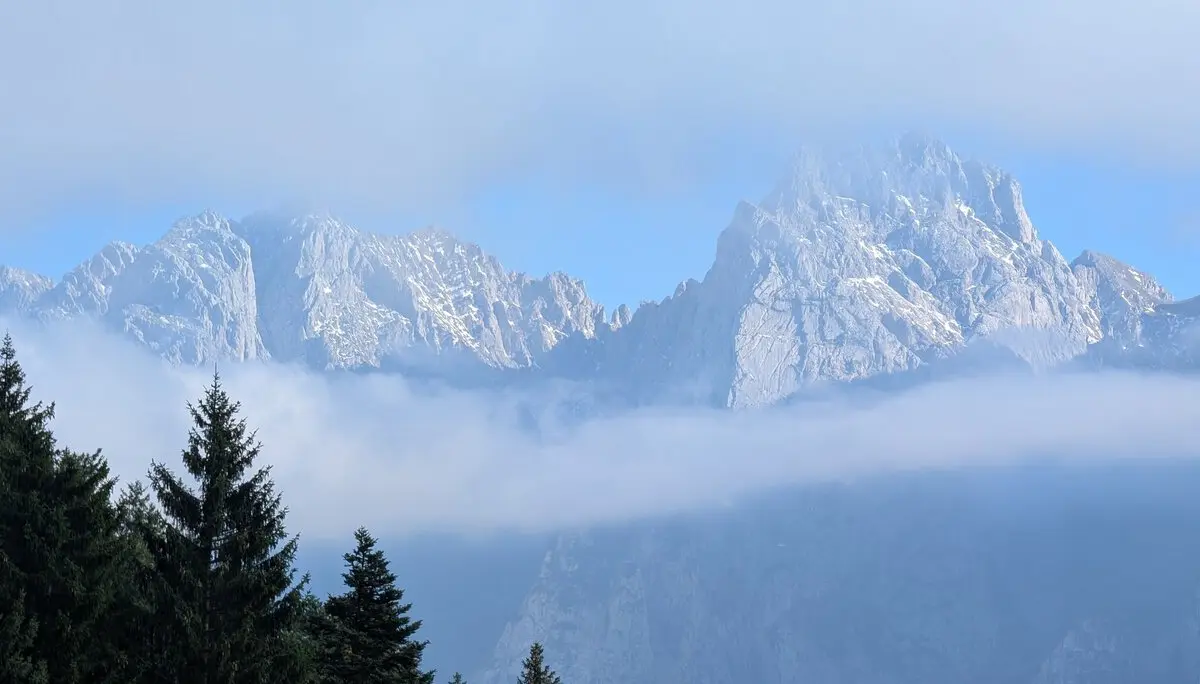 BW Überschreitung Zahmer Kaiser via Pyramidenspitze | © DAV Gangkofen\Martin Götz - Wilder Kaiser im „Nebel-Sandwich“