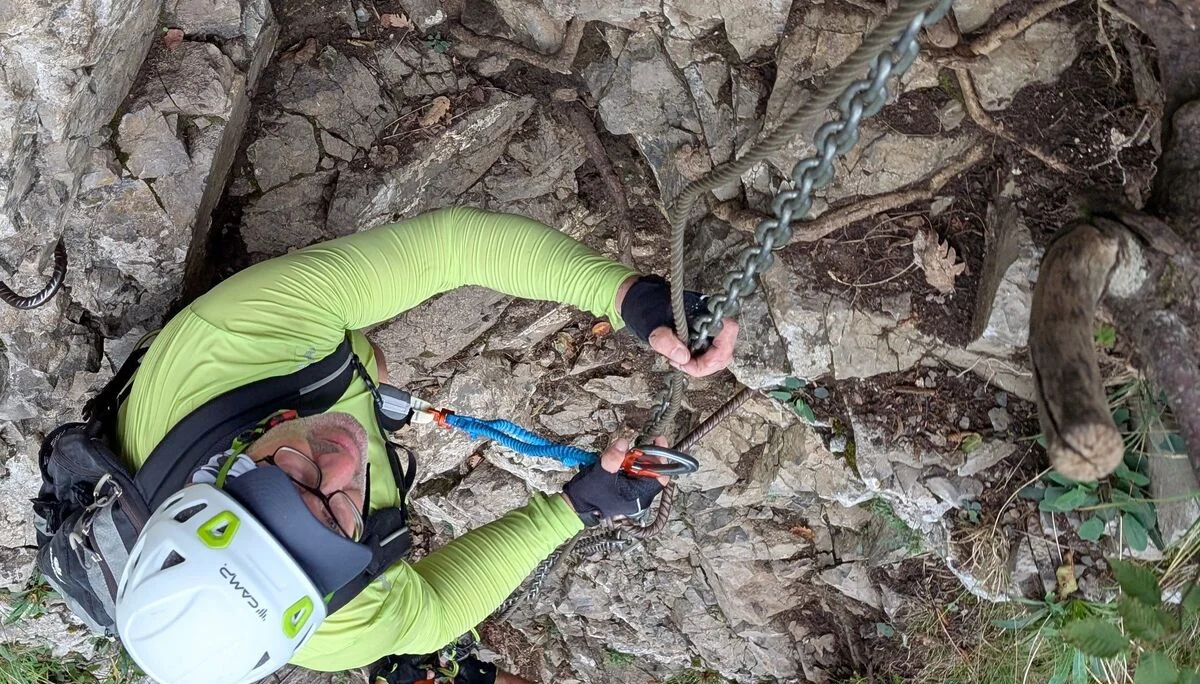 © „Ungewöhnliche Kombination aus Kette und Stahlseil“ –Martin Götz