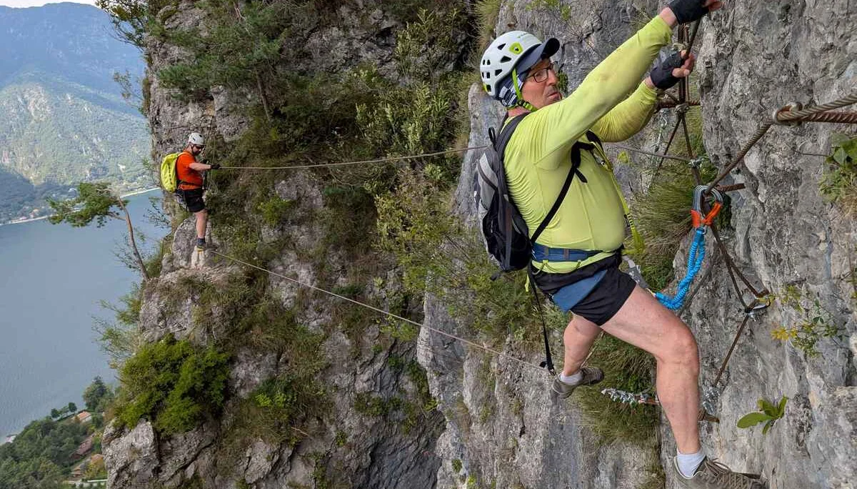 © „Auf der Zweiseilbrücke“ –Martin Götz