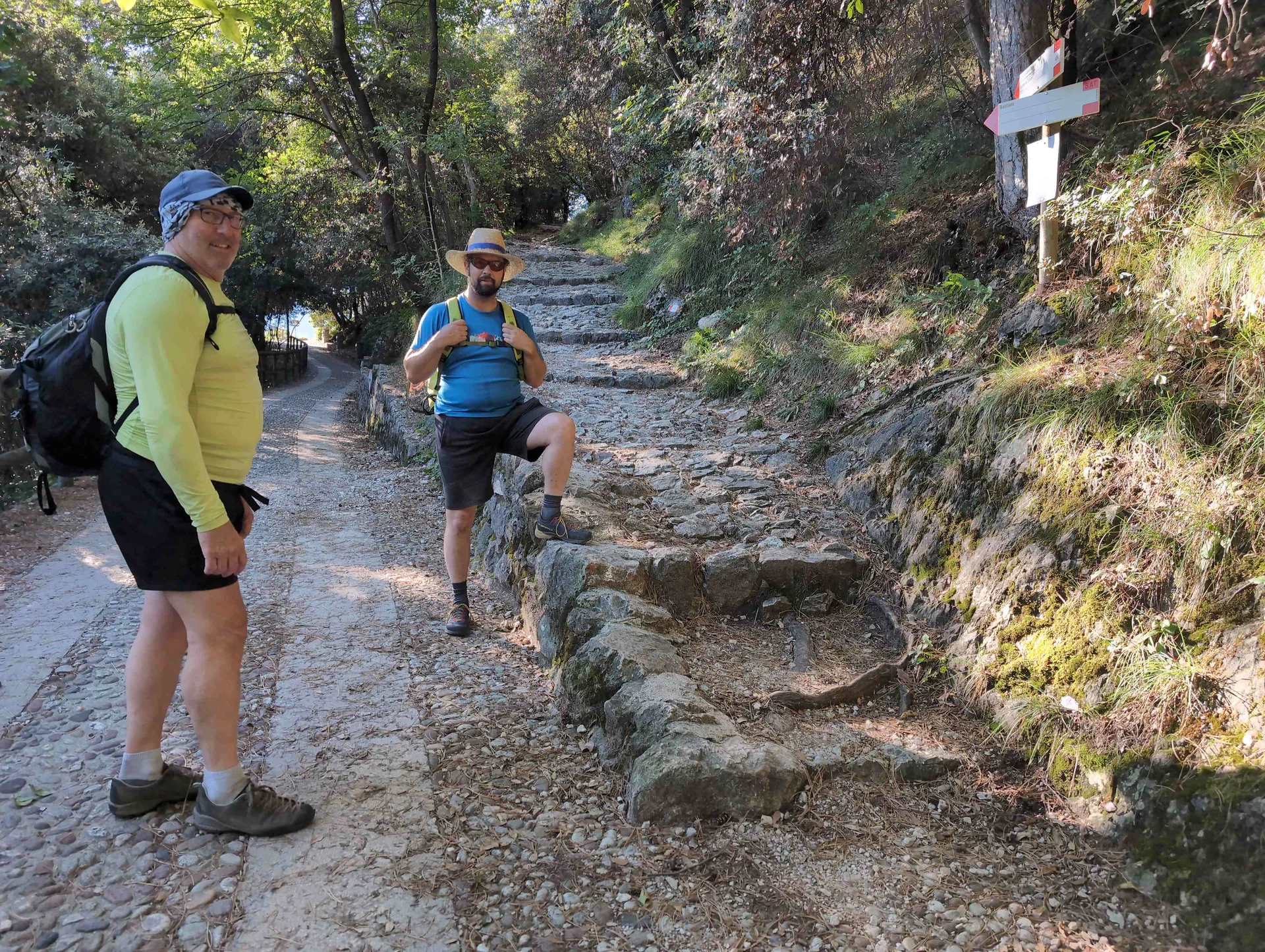 © „Zustieg auf befestigtem Weg zur Kappelle Santa Barbara“ –Martin Götz