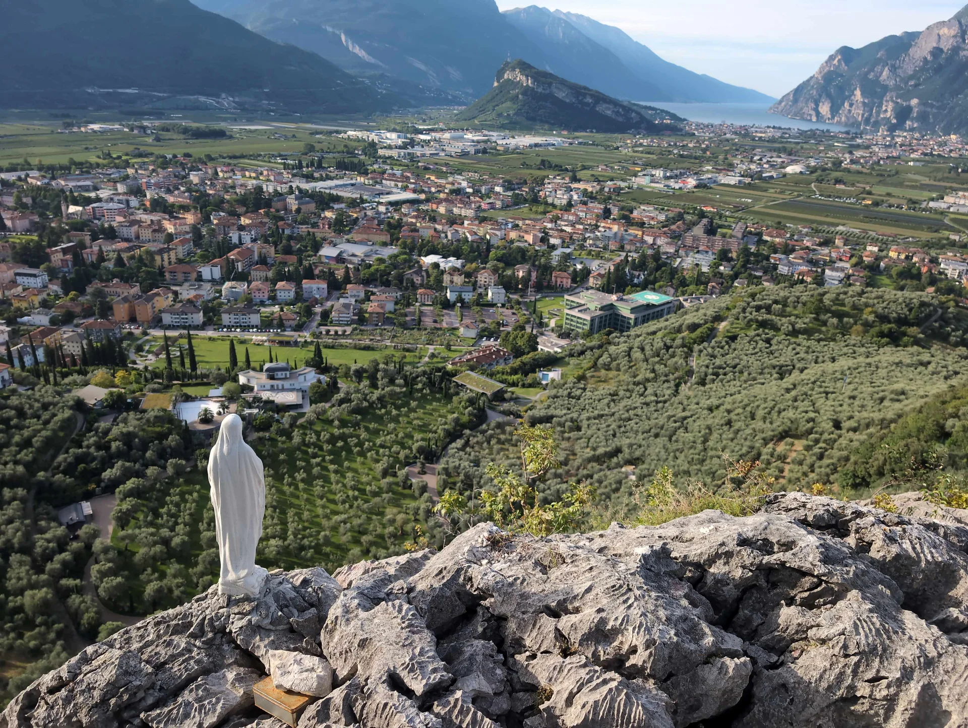 © „Zurück von der Wanderung“ –Martin Götz