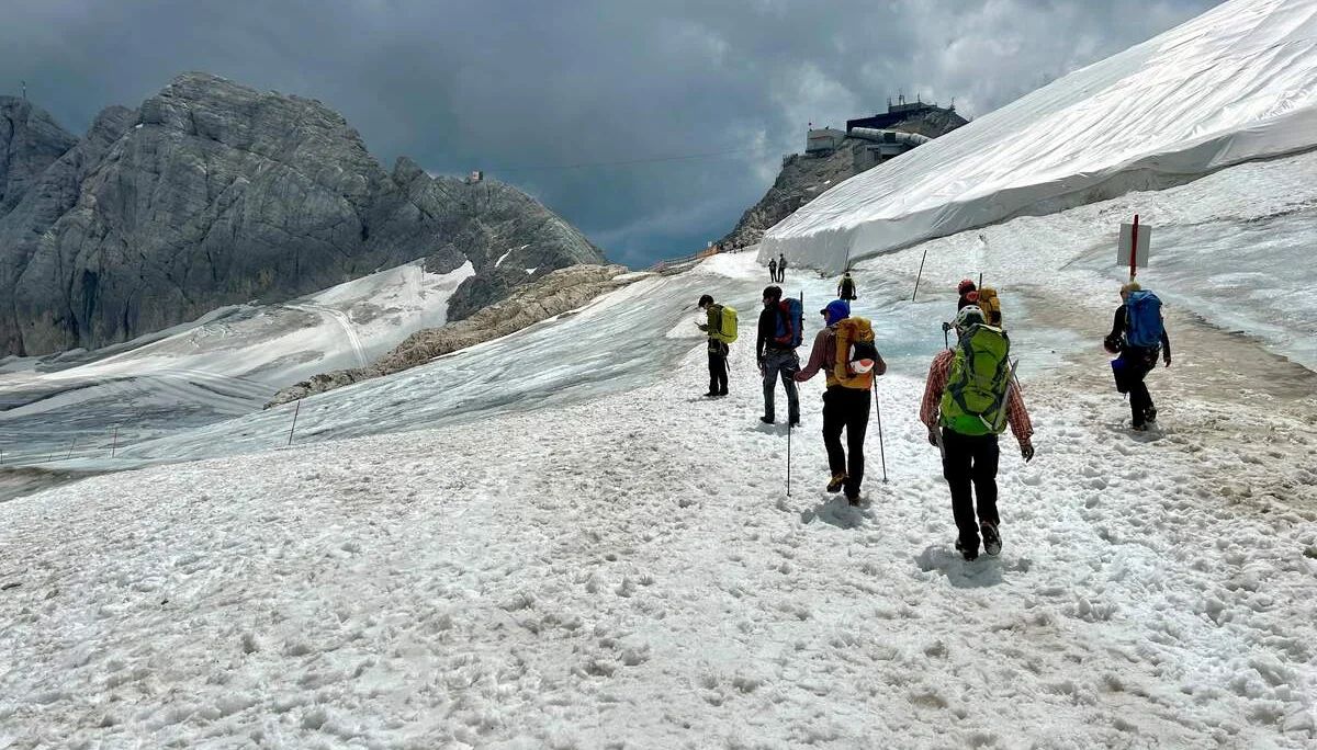 © „Auf dem Weg zur Bergstation der Dachstein Seilbahn“ – Tanja Johannes