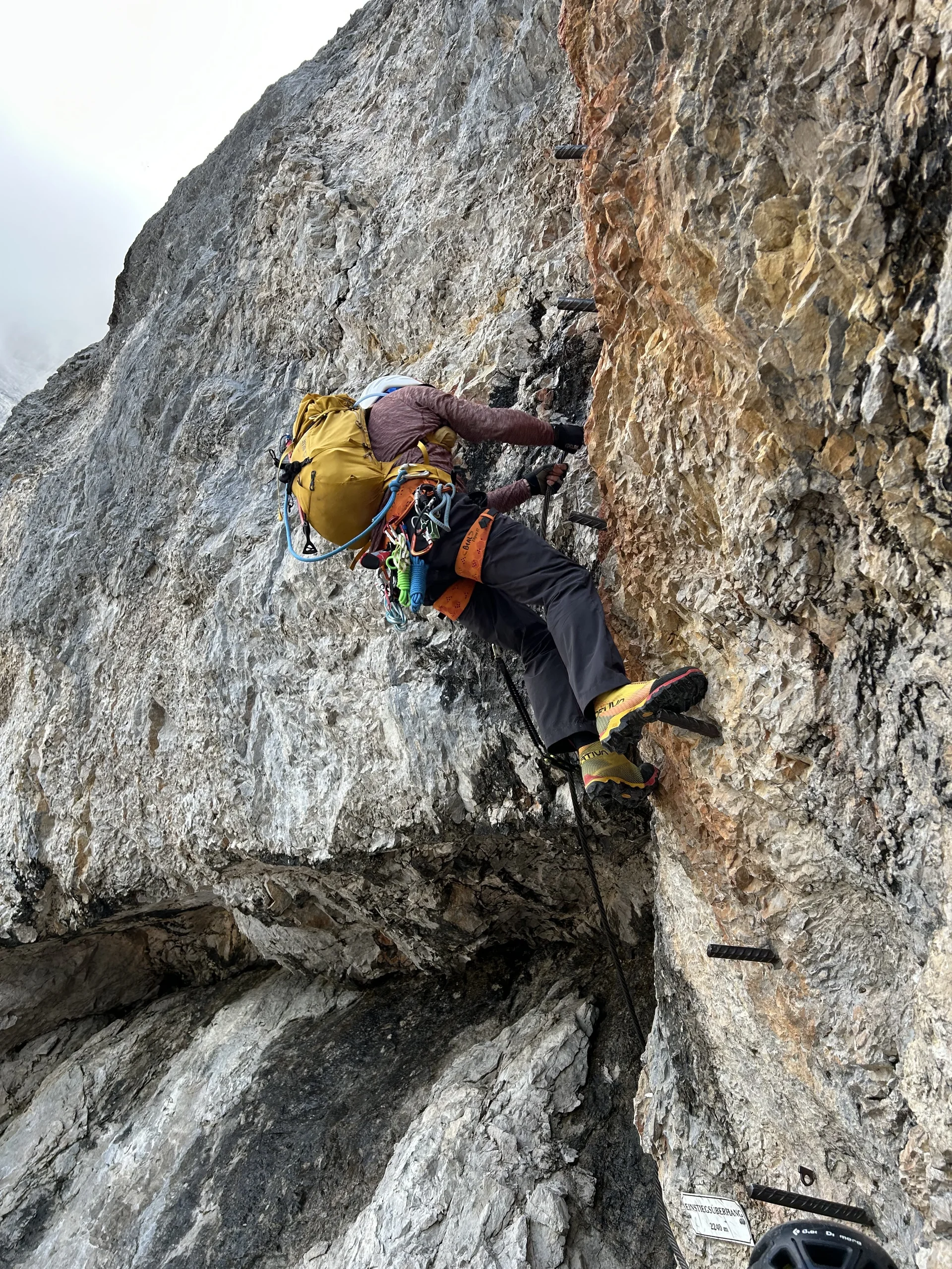 © „Einstieg des Johann Klettersteigs (Schwierigkeit E)“ – Tanja Johannes