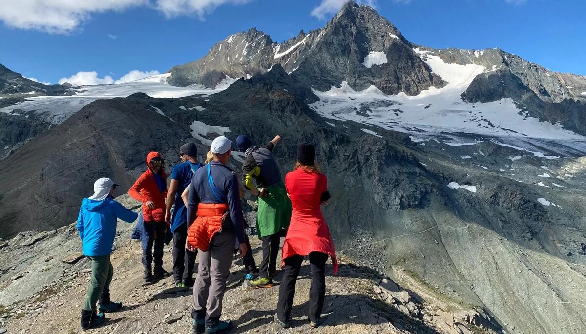 © (DAV-Gangkofen) - Fanotkogel auf 2.905 Metern mit Großglockner und Stüdlgrat
