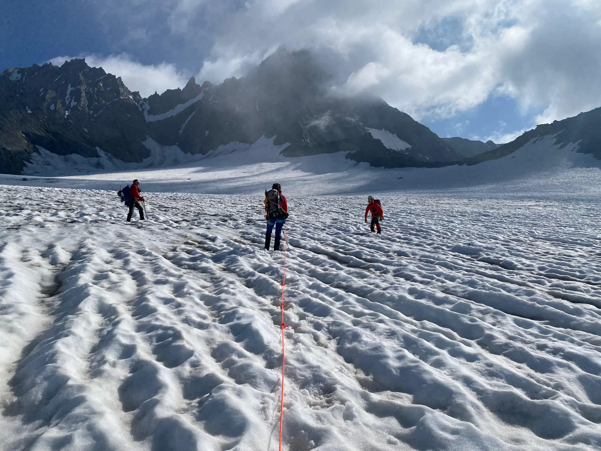 © (DAV-Gangkofen) - Spaltensuche auf dem Teischnitzkees