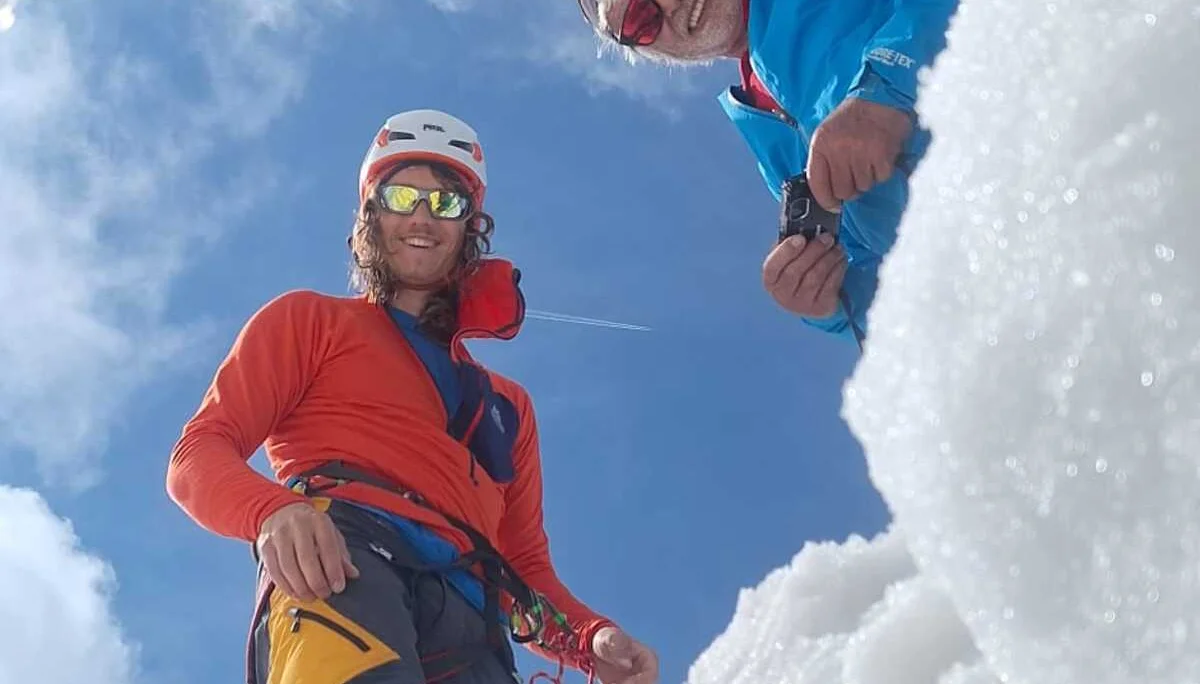 © (DAV-Gangkofen) - Blick aus der Spalte zu den Rettern