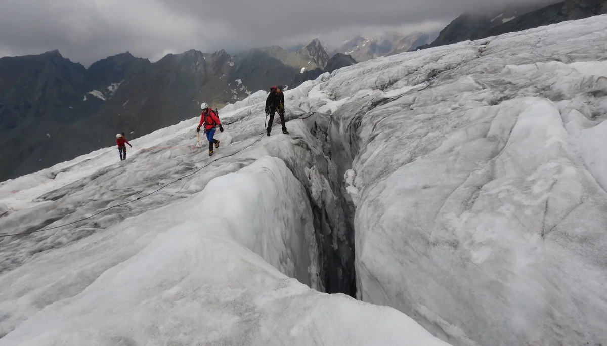 © (DAV-Gangkofen) - große Spalte, aber wegen dem Blankeis für eine Übung ungeeignet