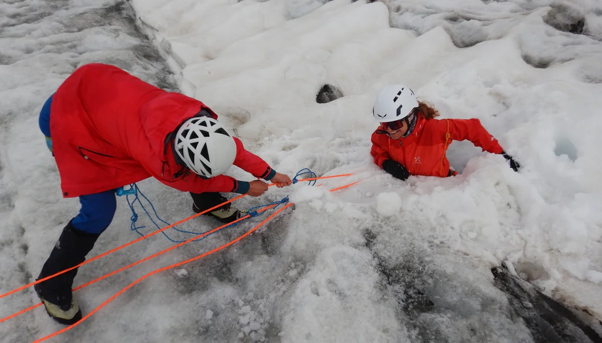 © (DAV-Gangkofen) - raus aus dem Loch
