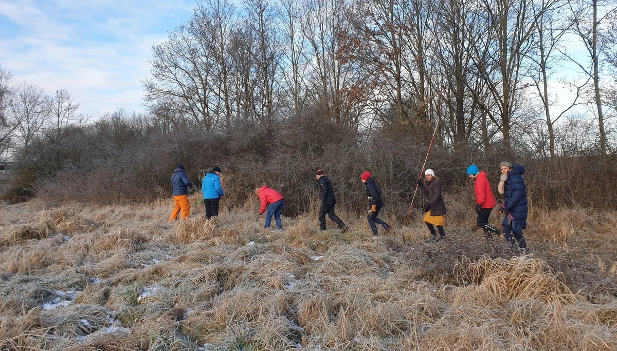 © (DAV Gangkofen) die verschüttete Person wird gesucht
