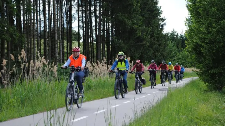 © (DAV Gangkofen) Rückfahrt auf dem Vilstalradweg