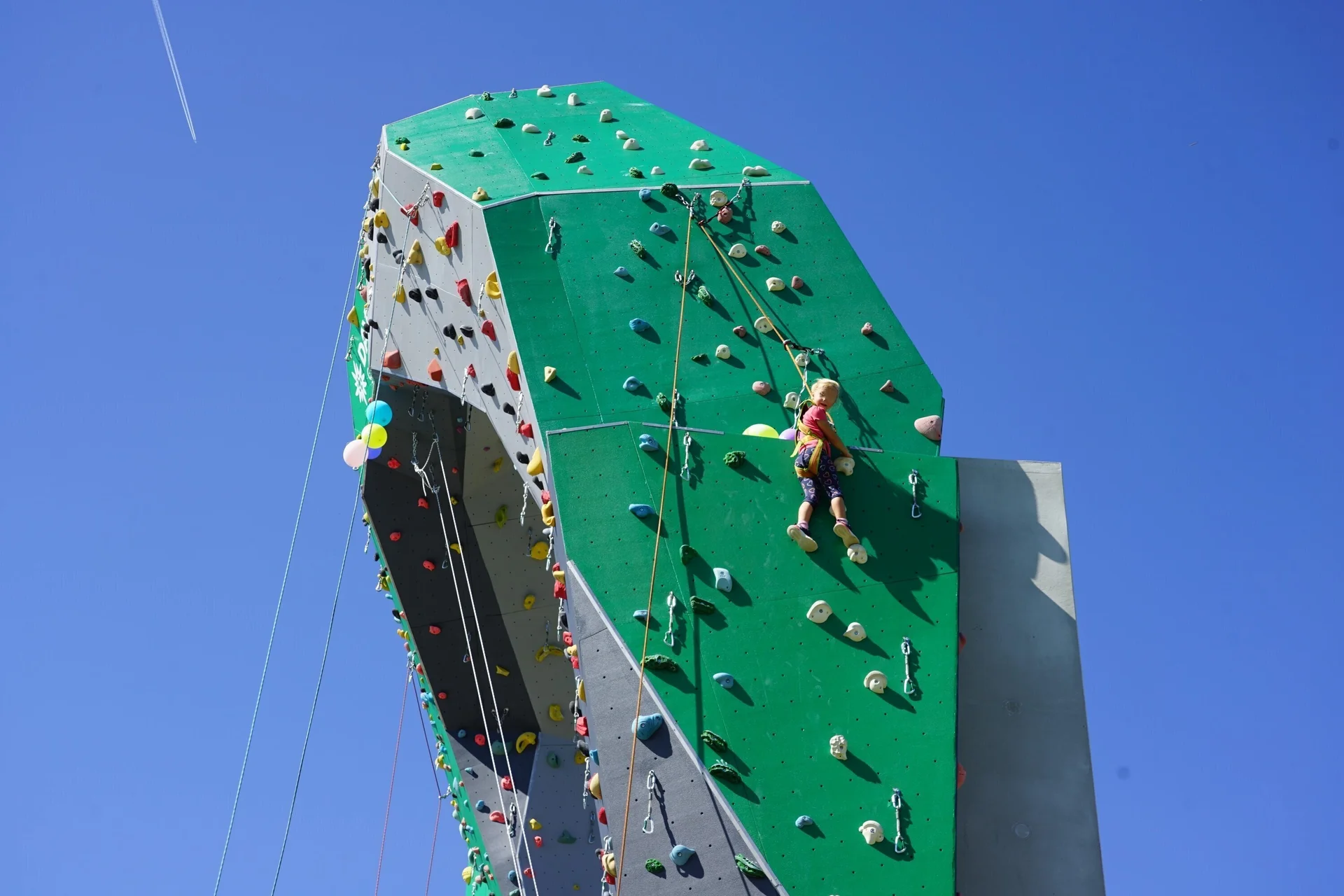 © (DAV Gangkofen) den ganzen Nachmittag wurde Schnupperklettern angeboten