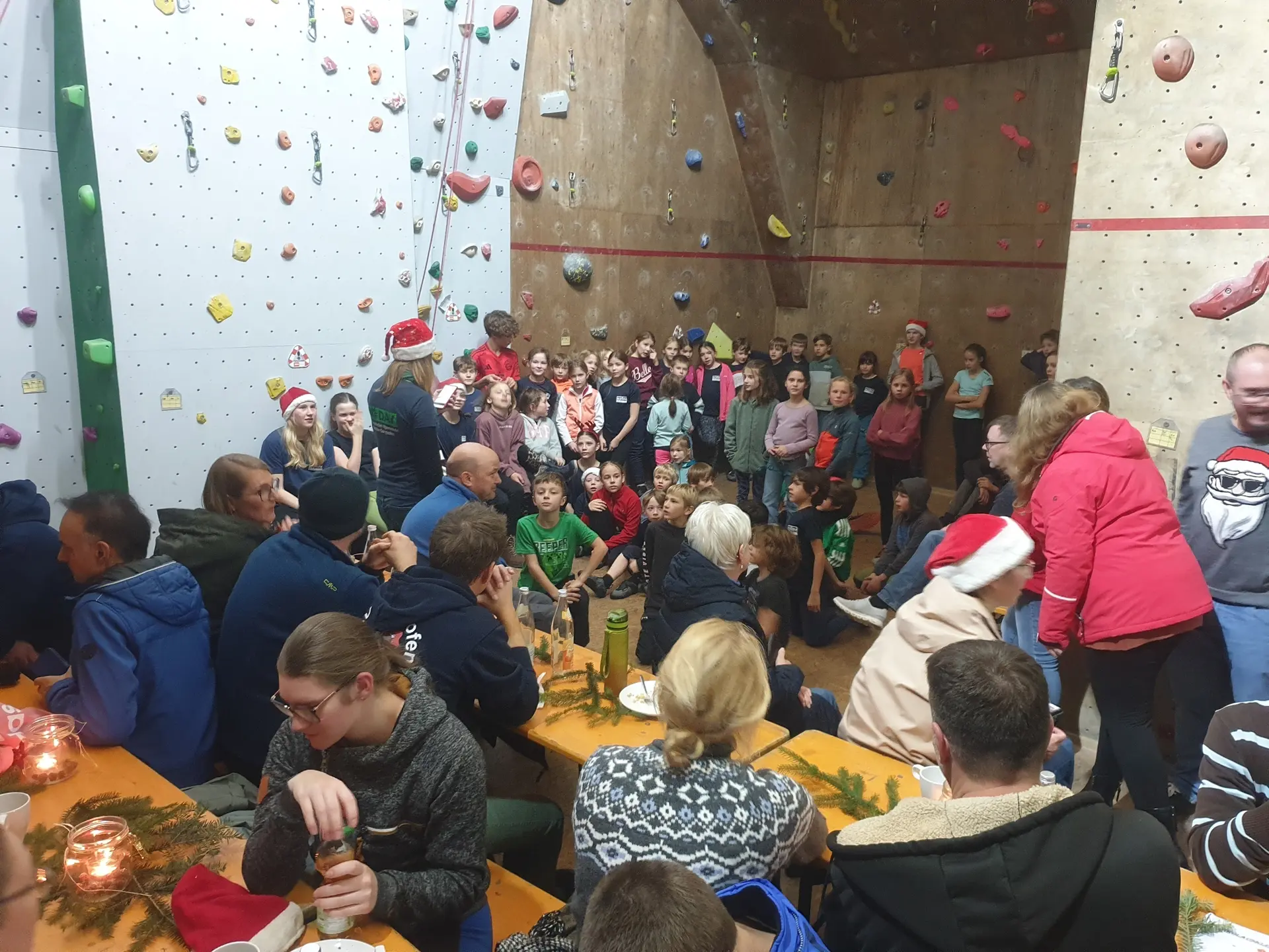 © (DAV Gangkofen) Warten auf den Nikolaus