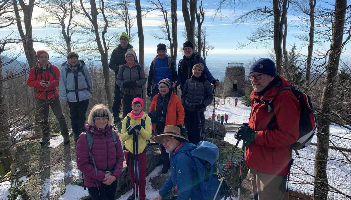 © (DAV Gangkofen) Hirschenstein mit Aussichtsturm