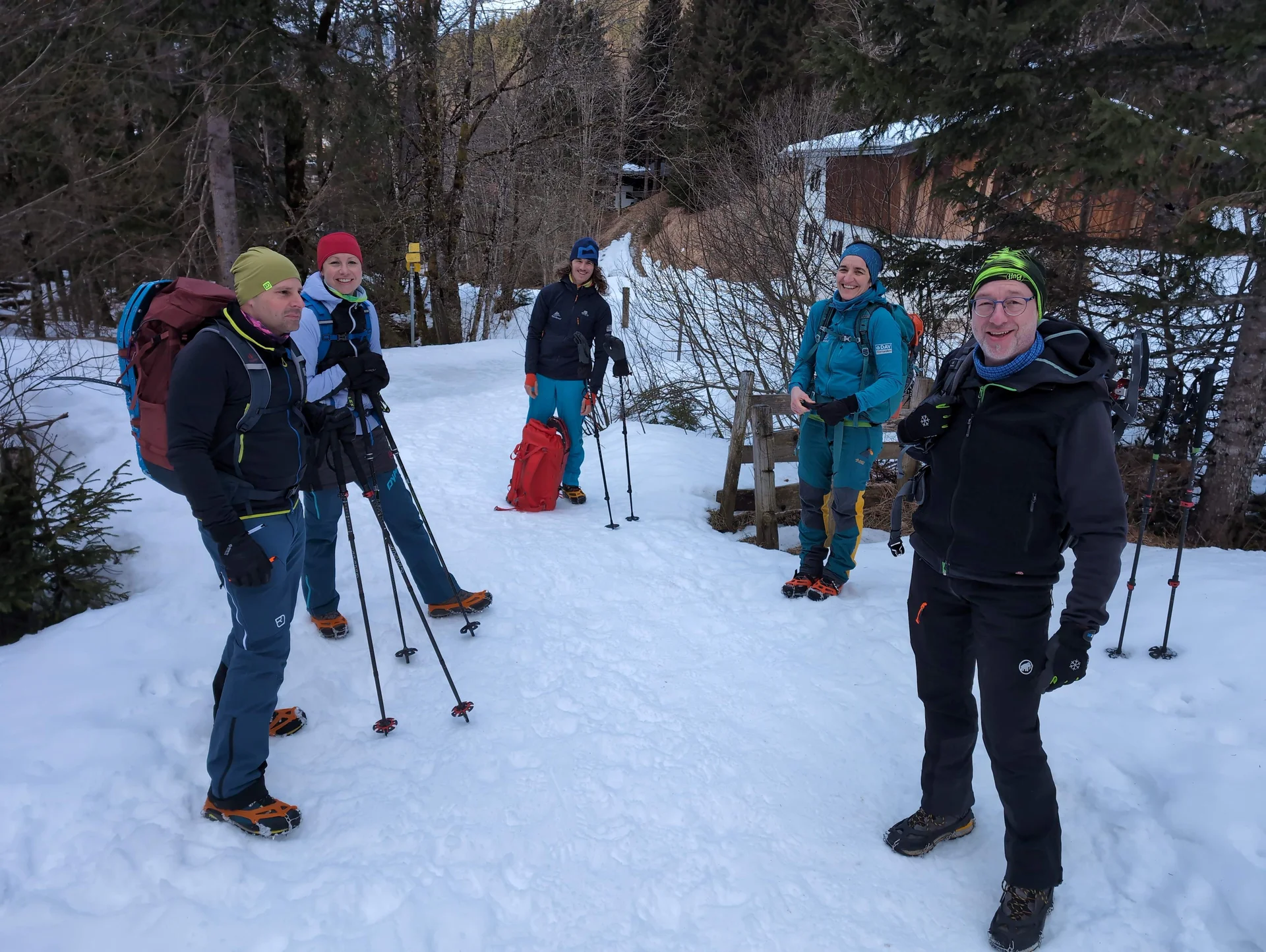 © (DAV Gangkofen) Aufstieg mit Schuhketten