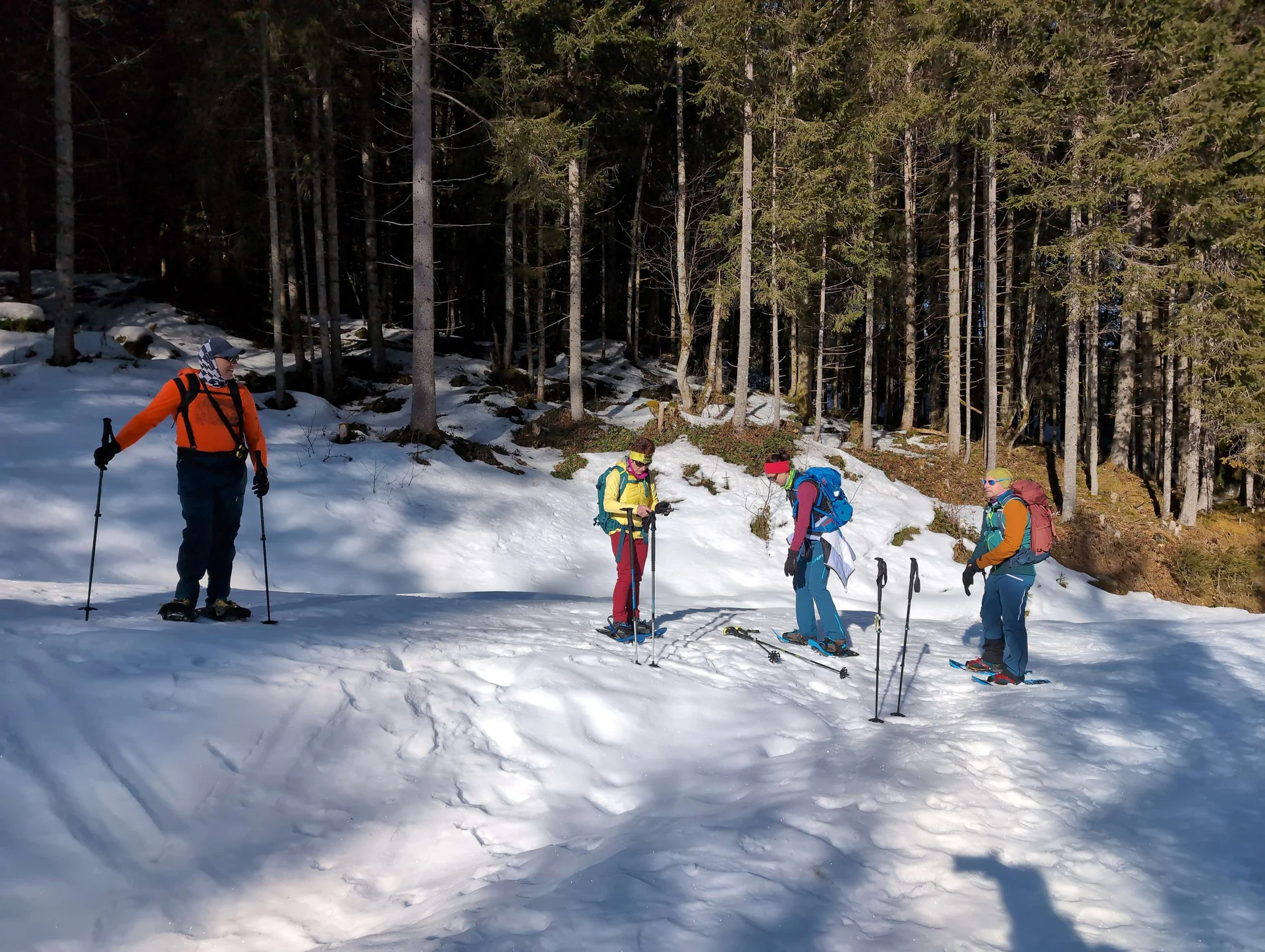 © (Martin Götz) Aufstieg noch mit Schneeschuhen