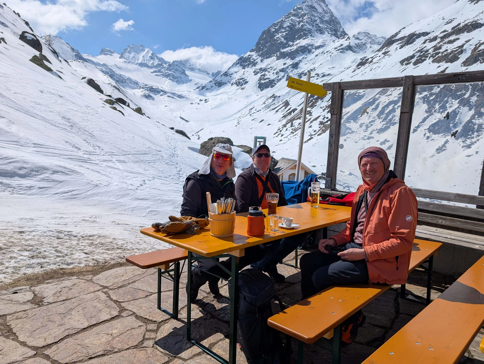 © (Martin Götz) Mittagspause auf der Jamtalhütte