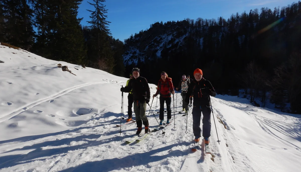 © (DAV-Gangkofen) Aufstieg über die Thoraualmen