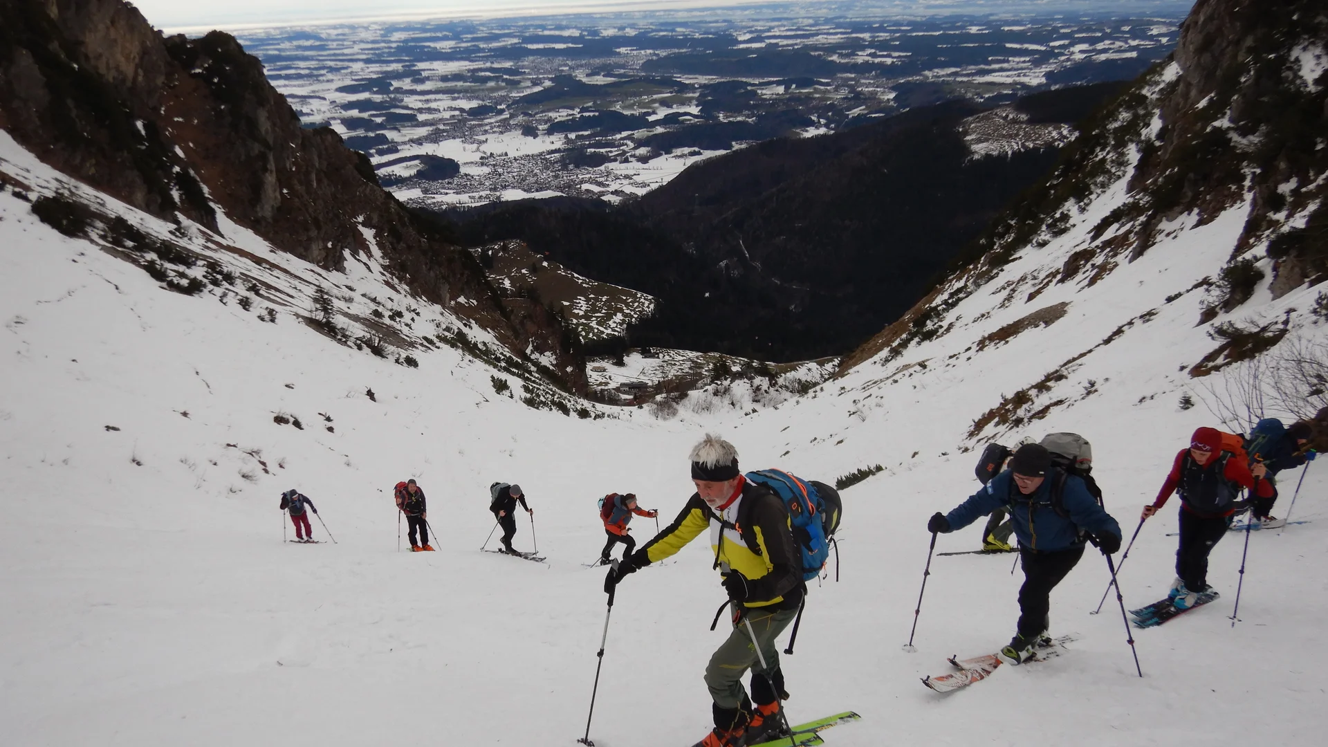 © (DAV-Gangkofen) Aufstieg über den Treffer