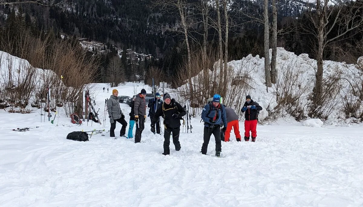 © (DAV Gangkofen) Beim PP Heutalbauern: Markus und Michael auf Signalsuche