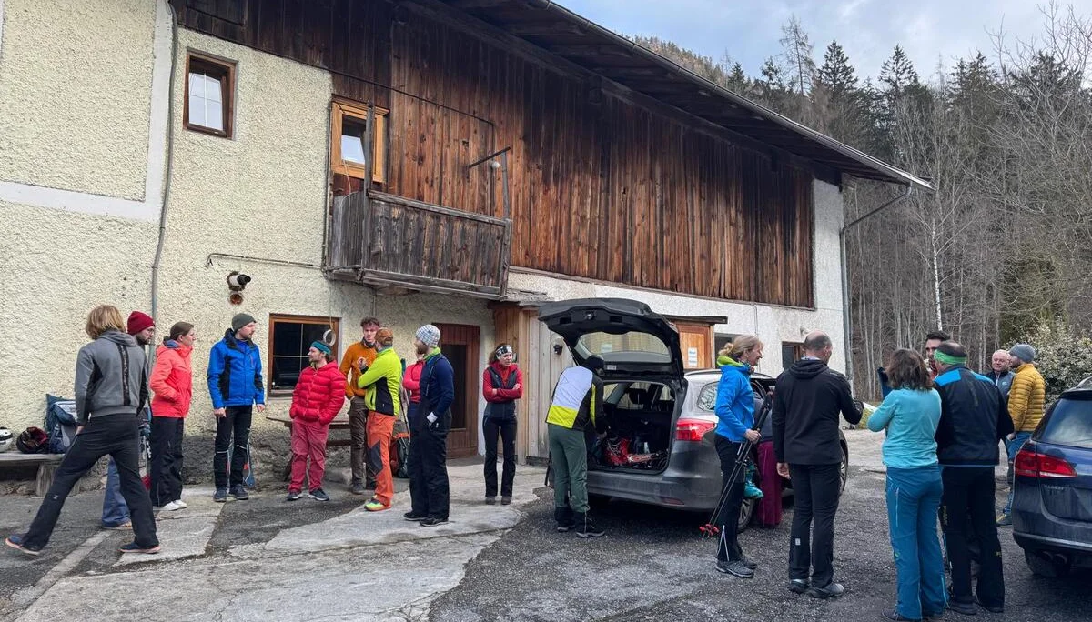 © (DAV-Gangkofen) Am Morgen: Gruppeneinteilung