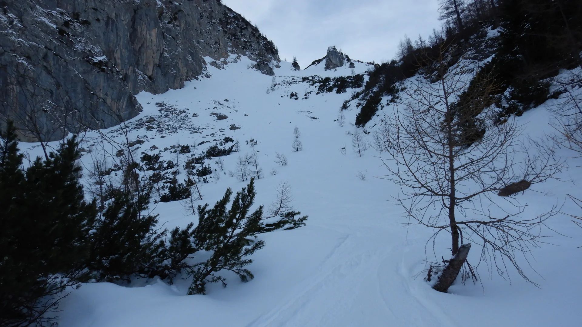 © (DAV-Gangkofen) Steilheit von 35-38 Grad