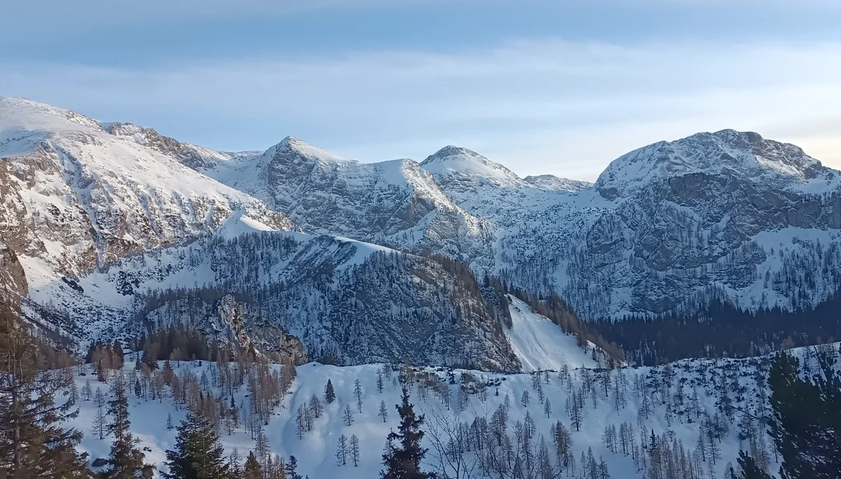 © (DAV-Gangkofen) Blick zum Schneibstein mit Ruck / Bockskehl und Reinersberg